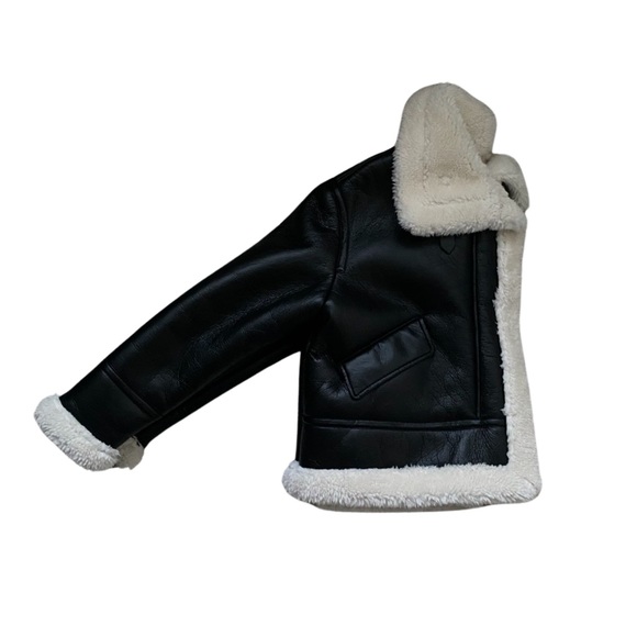 Prettylittlething Black Faux Fur Lined Faux Leather Buckled Aviator Jacket - Picture 4 of 6